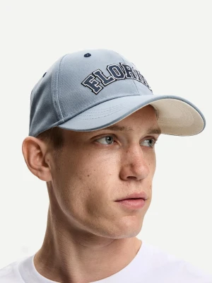 Bershka Czapka Z Haftem Mężczyzna Jasnoniebieski
