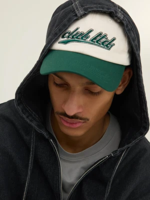 Bershka Czapka Z Haftem Mężczyzna Kremowy