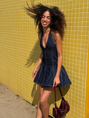 Bershka Denimowa Sukienka Mini Kobieta Granatowy