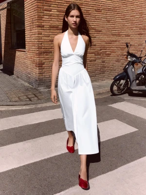 Bershka Długa Sukienka Typu Halter Z Popeliny Kobieta Biały