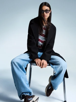 Bershka Długi Płaszcz Soft Kobieta Czarny