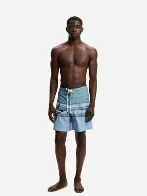 Bershka Długie Wzorzyste Szorty Kąpielowe Mężczyzna Zielony