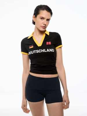 Bershka Dopasowana Koszulka Polo Fifa World Cup™ Niemcy Kobieta Czarny