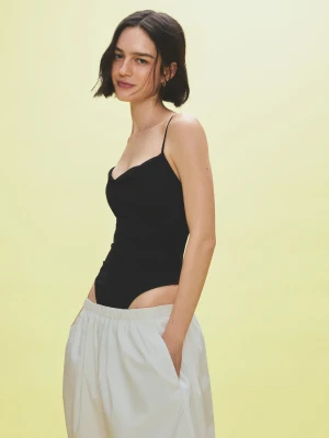 Bershka Drapowane Body Na Ramiączkach Kobieta Czarny