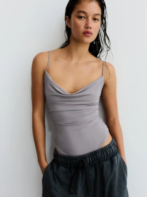 Bershka Drapowane Body Na Ramiączkach Kobieta Szary
