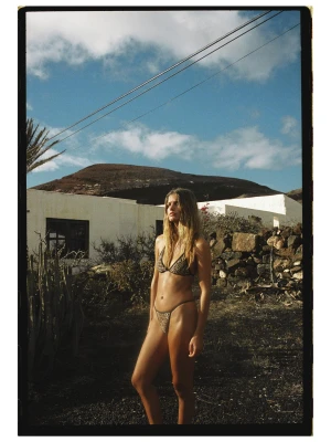 Bershka Dwustronny Biustonosz Od Bikini Ze Zwierzęcym Wzorem Kobieta Czarny