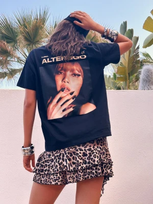 Bershka Gładka Koszulka Z Krótkim Rękawem I Nadrukiem Kobieta Czarny