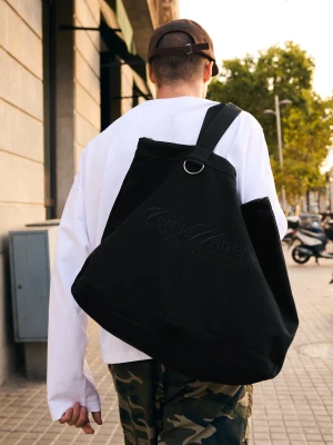 Bershka Haftowana Torba Typu Tote Mężczyzna Czarny