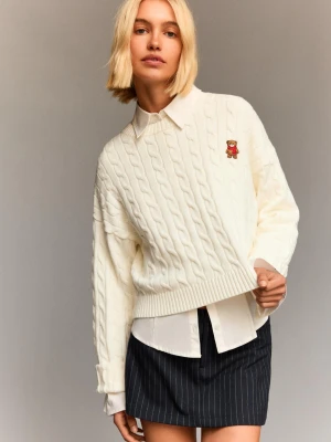 Bershka Haftowany Sweter Ze Splotem Warkoczowym Kobieta Kremowy