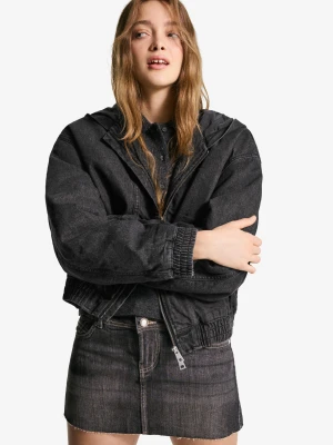 Bershka Jeansowa Kurtka Bomber Z Kapturem I Ćwiekami Kobieta Czarny
