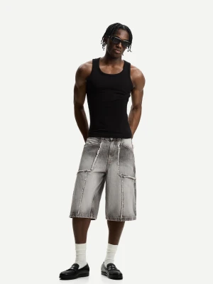 Bershka Jeansowe Bermudy Baggy Z Frędzlami Mężczyzna Szary