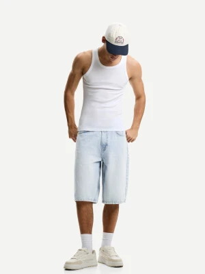 Bershka Jeansowe Bermudy O Kroju Baggy Mężczyzna Jasnoniebieski