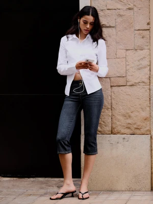 Bershka Jeansowe Spodnie Capri Kobieta Niebieski