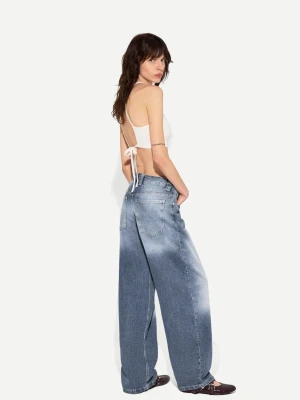 Bershka Jeansy Baggy Barrel Kobieta Niebieski