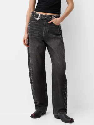 Bershka Jeansy Balloon Fit Z Ćwiekami I Paskiem Kobieta Czarny