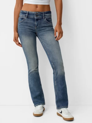 Bershka Jeansy Bootcut Low Waist Kobieta Wyblakły Niebieski