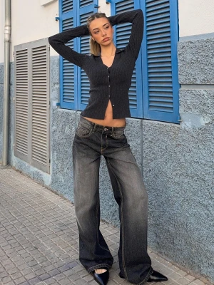 Bershka Jeansy Boyfriend Z Niskim Stanem Kobieta Czarny