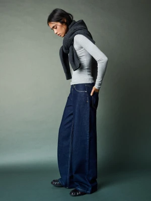 Bershka Jeansy Boyfriend Z Niskim Stanem Kobieta Granatowy