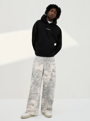 Bershka Jeansy Cargo Parachute Mężczyzna Beżowy