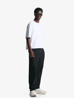 Bershka Jeansy Jogger Mężczyzna Czarny