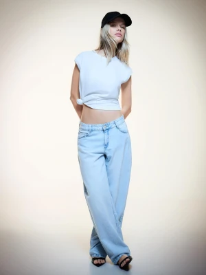 Bershka Jeansy O Kroju Baggy Barrel Kobieta Jasnoniebieski