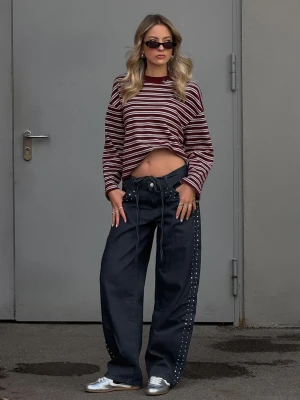 Bershka Jeansy O Kroju Baggy Barrel Z Ćwiekami Kobieta Granatowy