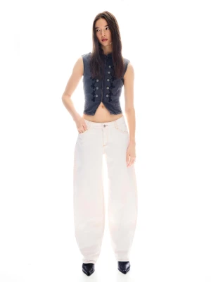 Bershka Jeansy O Kroju Baggy Barrel Z Niskim Stanem Kobieta Kremowy