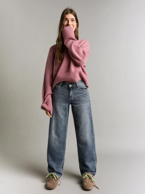 Bershka Jeansy O Kroju Baggy Barrel Z Niskim Stanem Kobieta Niebieski