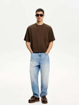 Bershka Jeansy O Kroju Baggy Mężczyzna Wyblakły Niebieski