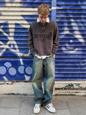 Bershka Jeansy O Kroju Baggy Mężczyzna Zielony