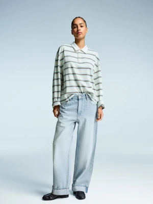 Bershka Jeansy O Kroju Baggy Roll Up Kobieta Jasnoniebieski