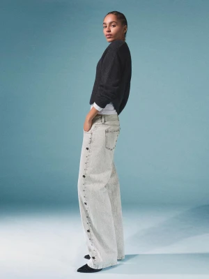 Bershka Jeansy O Kroju Baggy Z Ćwiekami I Gwiazdami Kobieta Szary