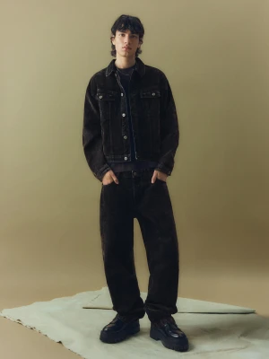 Bershka Jeansy O Kroju Baggy Z Fakturą Mężczyzna Brązowy