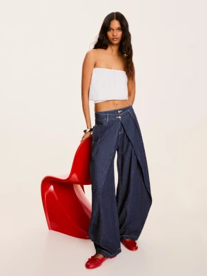 Bershka Jeansy O Kroju Balloon Twisted Z Niskim Stanem Kobieta Granatowy