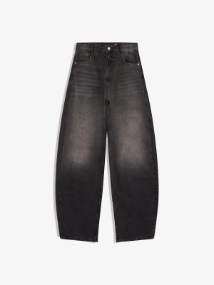 Bershka Jeansy O Kroju Barrel Kobieta Czarny