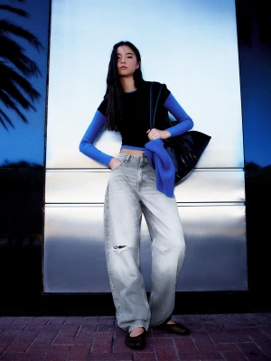 Bershka Jeansy O Kroju Barrel Loose Z Dziurami Kobieta Szary