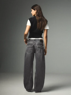 Bershka Jeansy O Kroju Barrel Z Niskim Stanem Kobieta Ciemnoszary