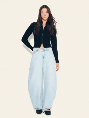 Bershka Jeansy O Kroju Barrel Z Wysokim Stanem Kobieta Jasnoniebieski