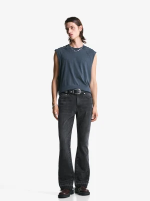 Bershka Jeansy O Kroju Flare Komfort Mężczyzna Czarny