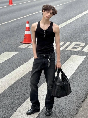 Bershka Jeansy O Kroju Flare Straight Mężczyzna Czarny