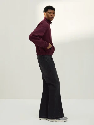 Bershka Jeansy O Kroju Flare Straight Mężczyzna Czarny