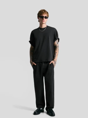Bershka Jeansy O Kroju Loose Mężczyzna Czarny