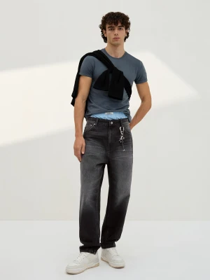 Bershka Jeansy O Kroju Loose Mężczyzna Czarny
