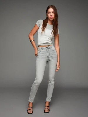 Bershka Jeansy O Kroju Skinny Z Bardzo Wysokim Stanem Soft Kobieta Szary