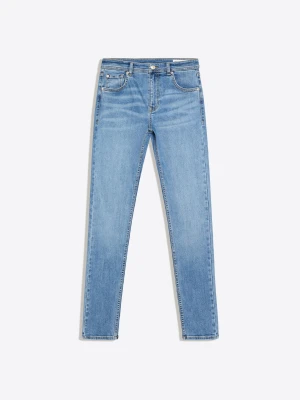 Bershka Jeansy O Kroju Skinny Z Wysokim Stanem Kobieta Wyblakły Niebieski