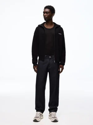 Bershka Jeansy O Kroju Straight Mężczyzna Granatowy