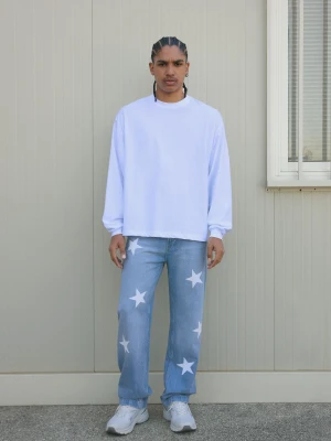 Bershka Jeansy O Kroju Straight Z Nadrukiem Mężczyzna Wyblakły Niebieski