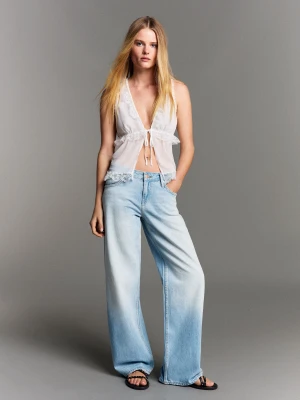 Bershka Jeansy O Kroju Straight Z Niskim Stanem Kobieta Wyblakły Niebieski