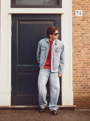 Bershka Jeansy O Kroju Super Baggy Mężczyzna Jasnoniebieski