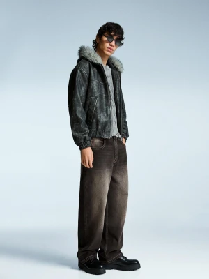 Bershka Jeansy O Kroju Super Baggy Z Ćwiekami Mężczyzna Czarny